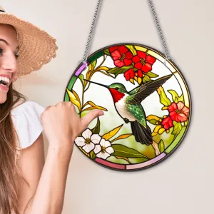 Kleurrijke kolibri muurhangers decoratie van glas in lood met ketting voor thuis.