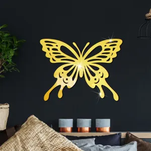 Detail van de gouden acryl spiegel holle vlinder muursticker voor mooie huisinrichting.