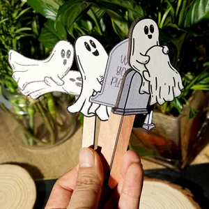 Cute wooden ghost plant stakes for potted plants, funny Halloween decorative plant markers.