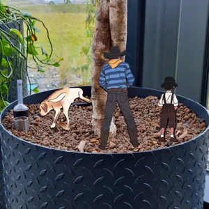 Funny peeing wooden plant stake miniature potted decoration novelty garden craft ornament