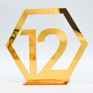 Goldene Acryl Hochzeit Tischnummer 12, geometrische Sechseck Desktop Display Dekor Detail.