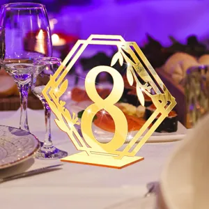 Plaque numéro de table de mariage en acrylique doré, support hexagone géométrique chiffre 8.