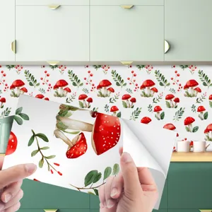 Carta da parati adesiva con funghi rossi per decorazione della cucina di casa