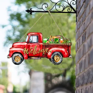 Targa appesa in legno camion rosso con decorazioni di San Patrizio per porta di casa.