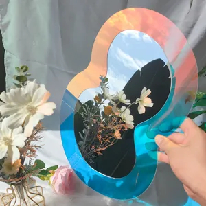 Beau miroir de maquillage de bureau en acrylique irrégulier avec un beau dégradé