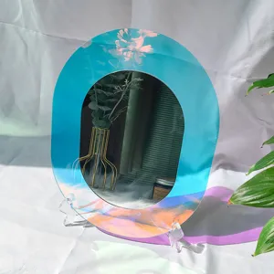 Miroir décoratif en acrylique iridescent, miroir de maquillage ovale holographique avec support.