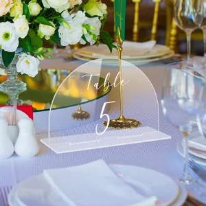 Letrero de número de mesa de acrílico transparente con base blanca para decoración de bodas y fiestas.