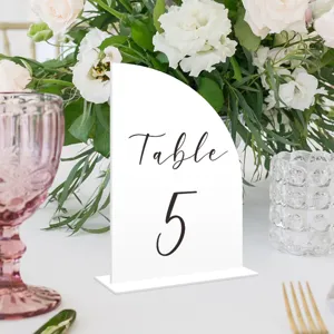 Soporte de número de mesa de acrílico arqueado con base, elegante decoración de boda.