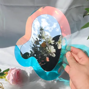 Miroir mural acrylique irisé, miroir décoratif double couche irrégulier pour belle déco maison.