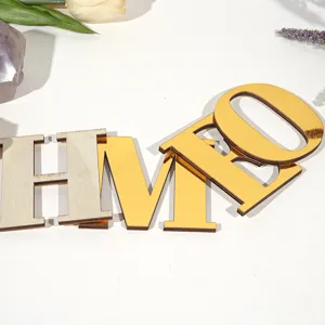 Houten en gouden acryl spiegel 3D letters en cijfers voor de huiswanddecoratie.
