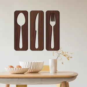 Décoration murale en bois, cuillère fourchette couteau pour cuisine et salle à manger design.