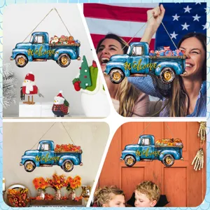 Targa sospesa in camion blu di legno con decorazioni natalizie magnetiche intercambiabili.