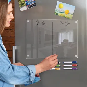 Transparente Acryl Magnet Kühlschrank Kalender Tafel mit Stiften für die Planung.