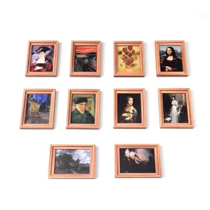 Set van vintage miniatuur kunst schilderij koelkastmagneten, houten magnetische frames.