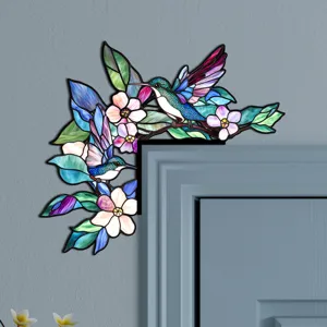 Adesivo angolare per porta in legno colibri vetrata, dettaglio decorazione murale.