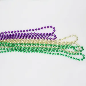 Collar de cuentas Mardi Gras detalle en plástico electrosoldado morado, oro y verde.