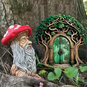 Mooie tuin decoratie houten paddestoel huis deur elf gnoom standbeeld set buiten