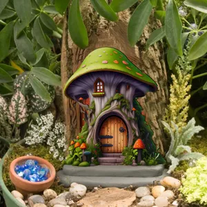 Sprookjes paddestoel huis tuindecoratie, schattig hars boomstam ornament voor buitenlandscaping.