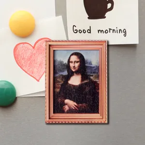 Vintage houten fotolijst koelkastmagneet met klassiek Mona Lisa kunstschilderij ontwerp.
