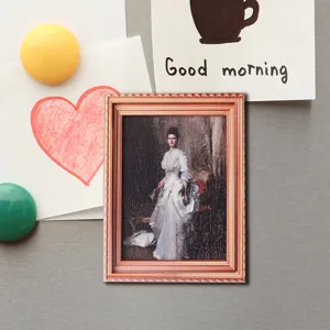 Houten magnetische vintage fotolijst koelkastmagneet met klassiek retro kunstportret.