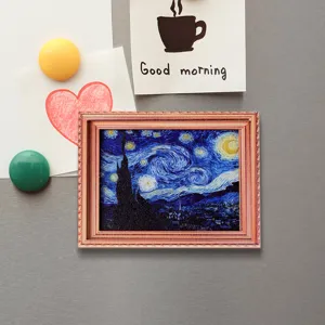 Vintage houten fotolijst koelkastmagneet met sterrennacht kunstprint.