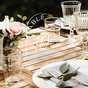 Clear acrylic arched table number sign with base for wedding party event decor 1pc