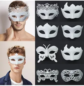 Witte mascarade maskers detail met diverse uitgesneden patronen en vlinders voor feest.