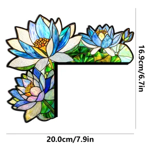 Dettaglio adesivo ad angolo con loto blu, design in vetro colorato e le sue dimensioni.