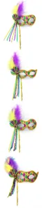 Gedetailleerd overzicht van carnavalsveer handmasker met glitter ruitjes en pailletten kwastjes.
