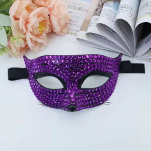 Paarse strass half gezicht masker glinsterende kristal kat masker voor feest verkleedpartij