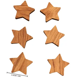 Wooden star shape decorative magnet craft piece, natural wood texture, 3.5cm size.