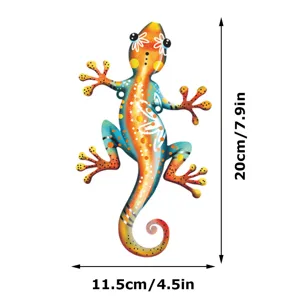 Metal gecko wall art detail showing dimensions and colorful painted metal body design.