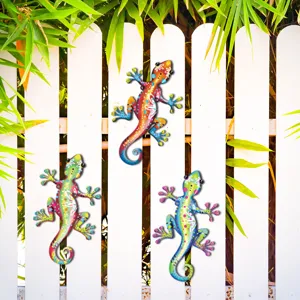 Metal gecko lizard wall art for outdoor garden fence and home decoration, colorful.