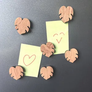 Wooden leaf magnetic fridge stickers, cute heart shaped wooden magnets for memo notes.