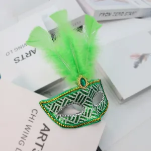 Groene veren maskerade masker voor volwassenen feest Halloween kostuum verkleedpartij.