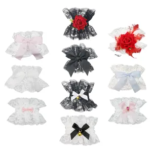 Mooie Halloween kanten polsmanchet set met strikken en rozen voor feest en masquerade.