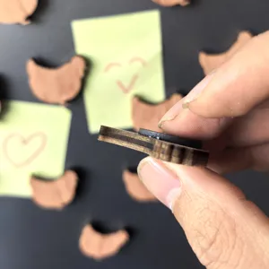 Wooden chicken fridge magnet cute magnetic sticker for office and home note memo decoration.