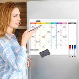 Magnetischer Whiteboard Kalender für Kühlschrank, monatlicher Terminplaner mit Stiften.