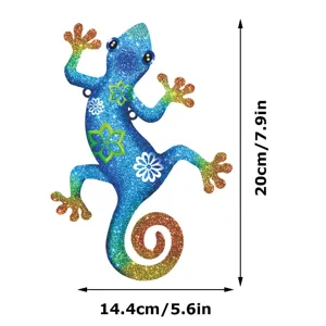 Metal gecko wall art detail, showing product dimensions 20x14.4cm for outdoor garden decor.