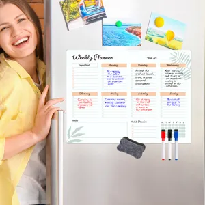 Magnetischer Wochenplaner Whiteboard für Kühlschrank mit Trockenlöschstiften und Wischer.