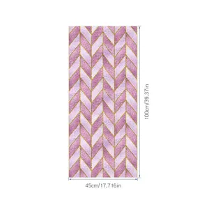 Decoratieve PVC raamfolie met paars geometrisch chevron patroon, details van 45x100cm.