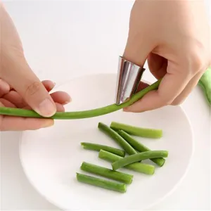 Cuchillo de pulgar de acero inoxidable herramienta de cocina para pelar facilmente judias.