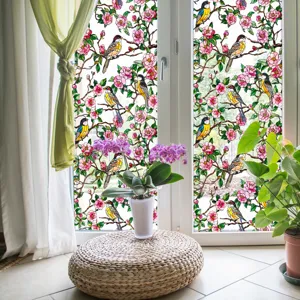 Film pour fenêtre décoratif avec motif floral et oiseau en vitrail coloré pour la maison.