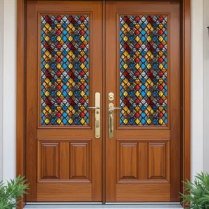 Raamfolie detail met levendige kleurrijke geometrische glas-in-lood patronen statisch.