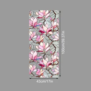 Vue détaillée du film pour vitre magnolia rose, adhésif floral translucide pour fenêtres.