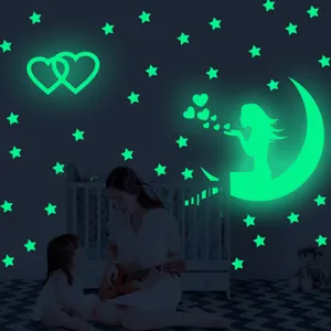 Stickers muraux luminescents etoiles lune coeur autocollants pour decoration chambre.