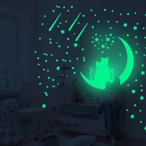 Autocollants muraux luminescents lune et chats etoiles decoration de chambre details