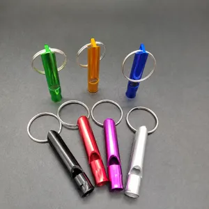 Sifflet de survie en alliage d'aluminium portable avec anneau pour le camping en plein air.