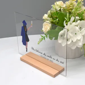 Acryl afstuderen tafelbord met houten basis, aangepast bureau decoratie geschenk.