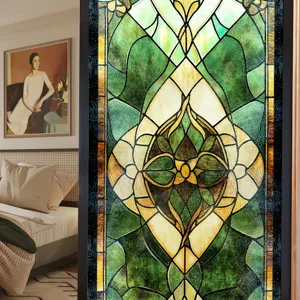 Glas-in-lood raamfolie met klassiek paleis bloemenpatroon, ideaal voor huisdecoratie en privacy.